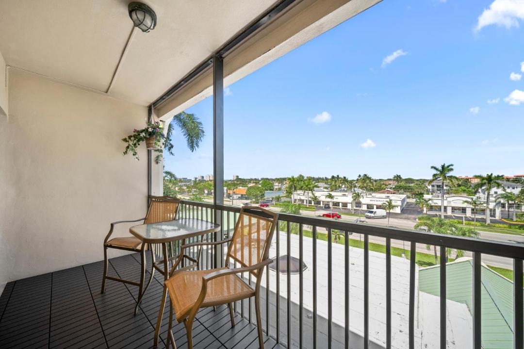 Photo of Patio Balcony in East Boca Raton