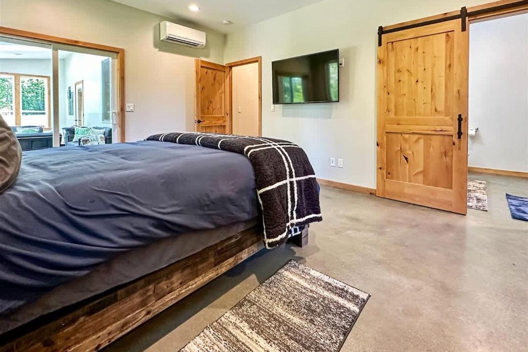 Photo of Bedroom in Port Angeles