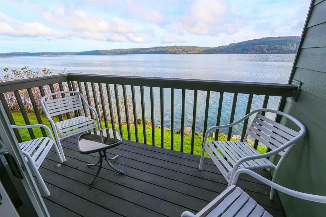 Photo of Patio Balcony in Adelma Beach