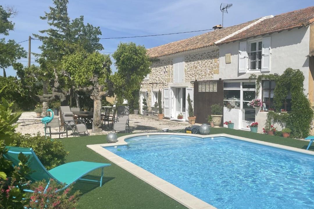 Photo of Others in Roquemaure