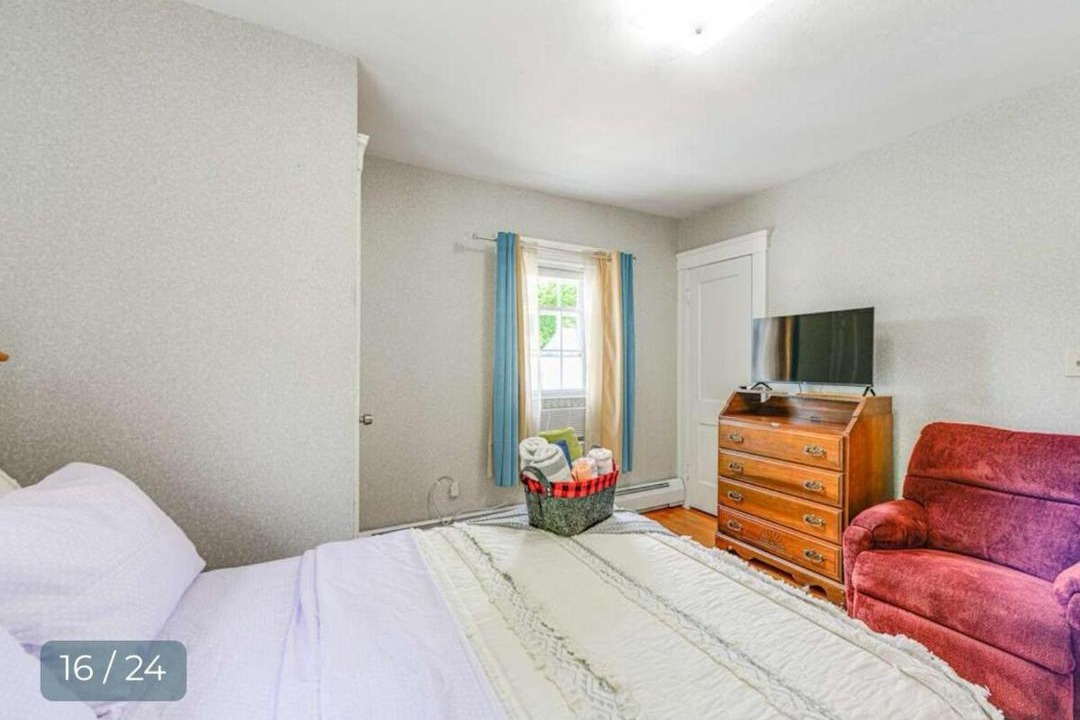 Photo of Bedroom in Forest Grove