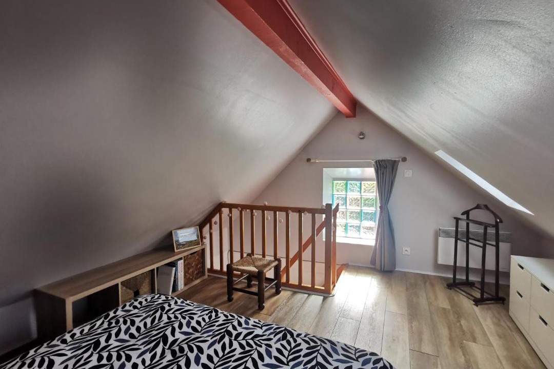 Photo of Bedroom in Quarre-les-Tombes