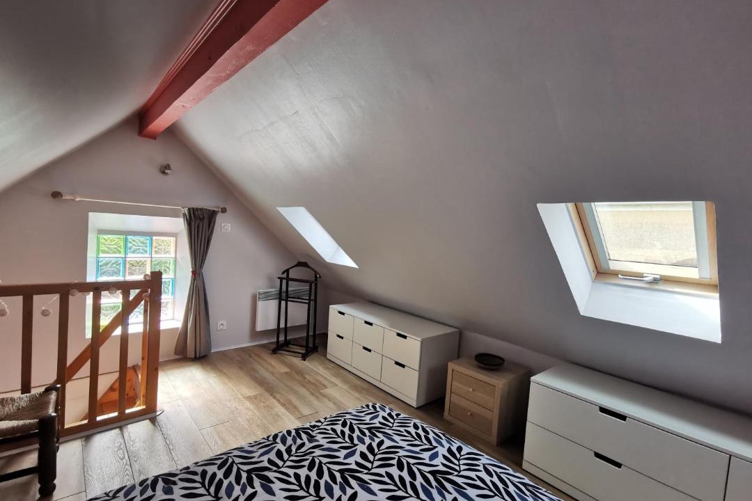 Photo of Bedroom in Quarre-les-Tombes