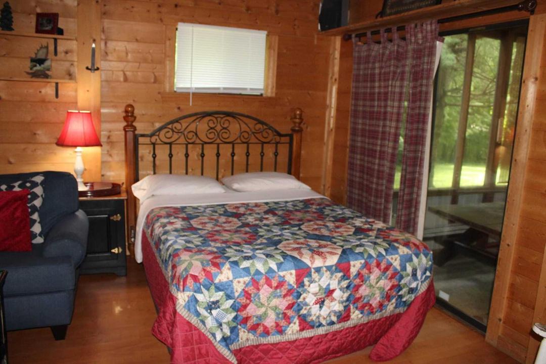 Photo of Bedroom in Laurelville