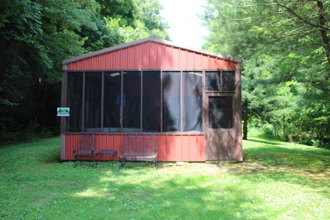 Photo of Others in Laurelville