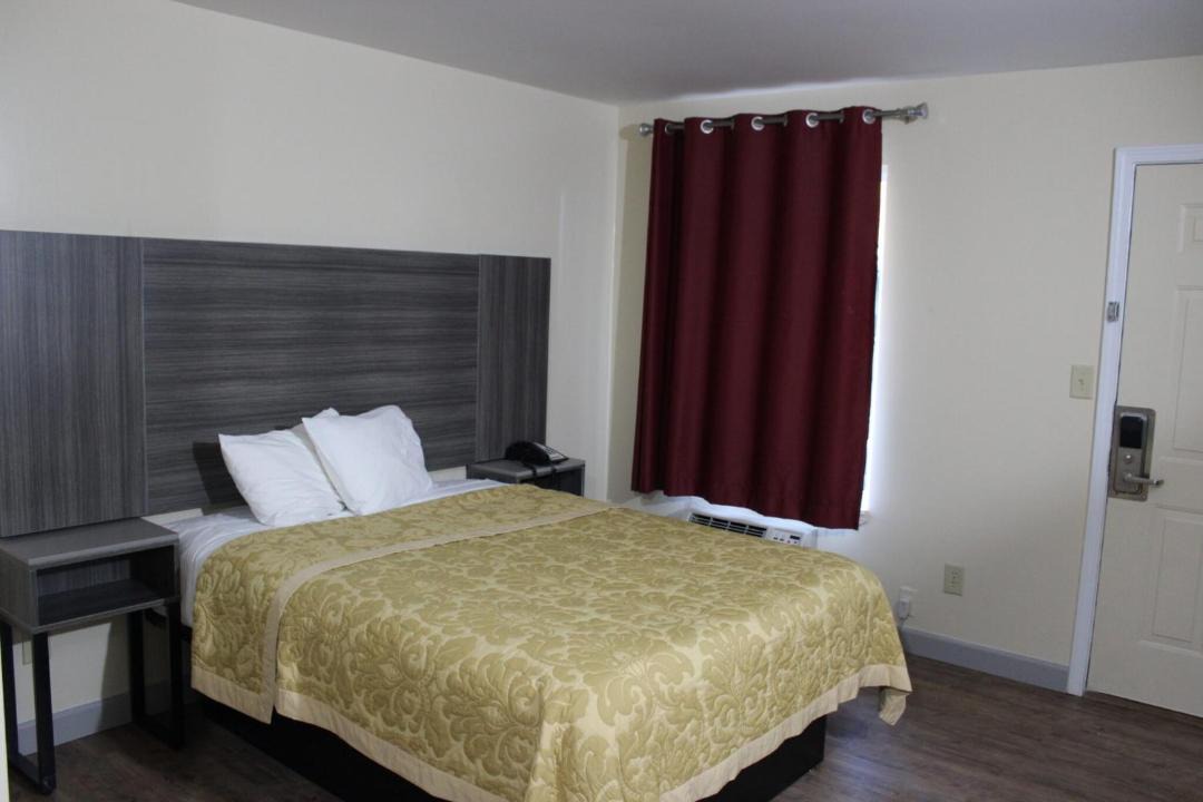 Photo of Bedroom in Canton