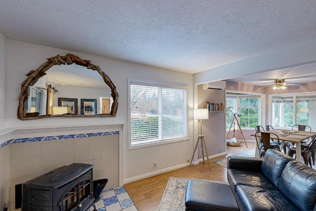 Photo of Others in Cloverdale