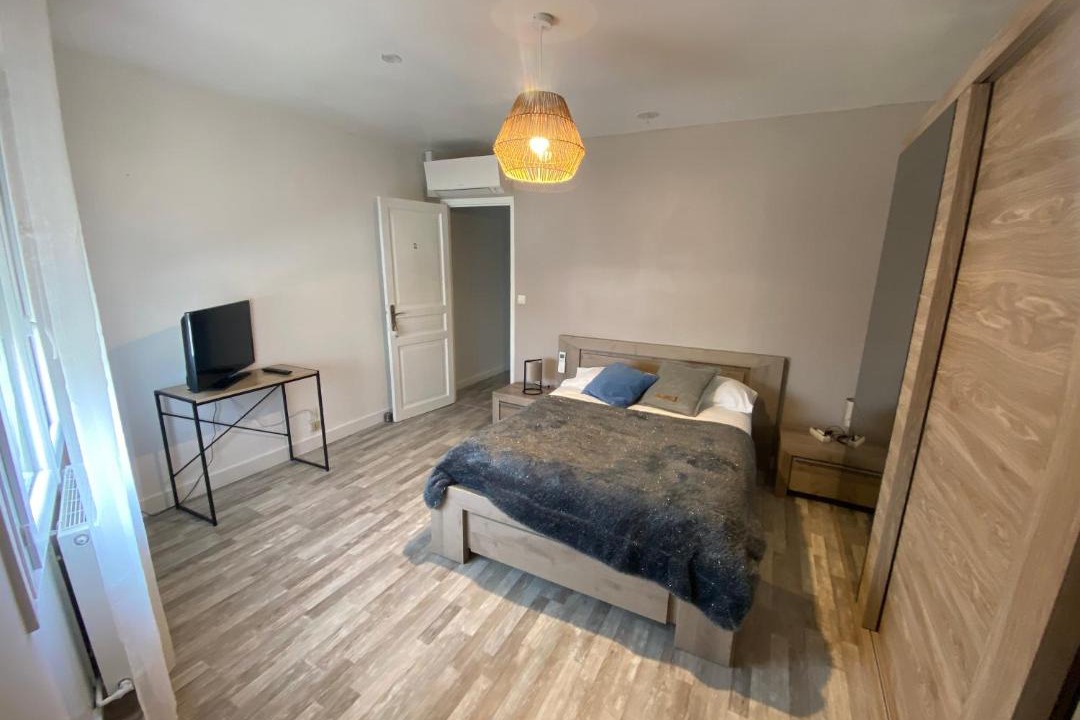 Photo of Bedroom in Cognac