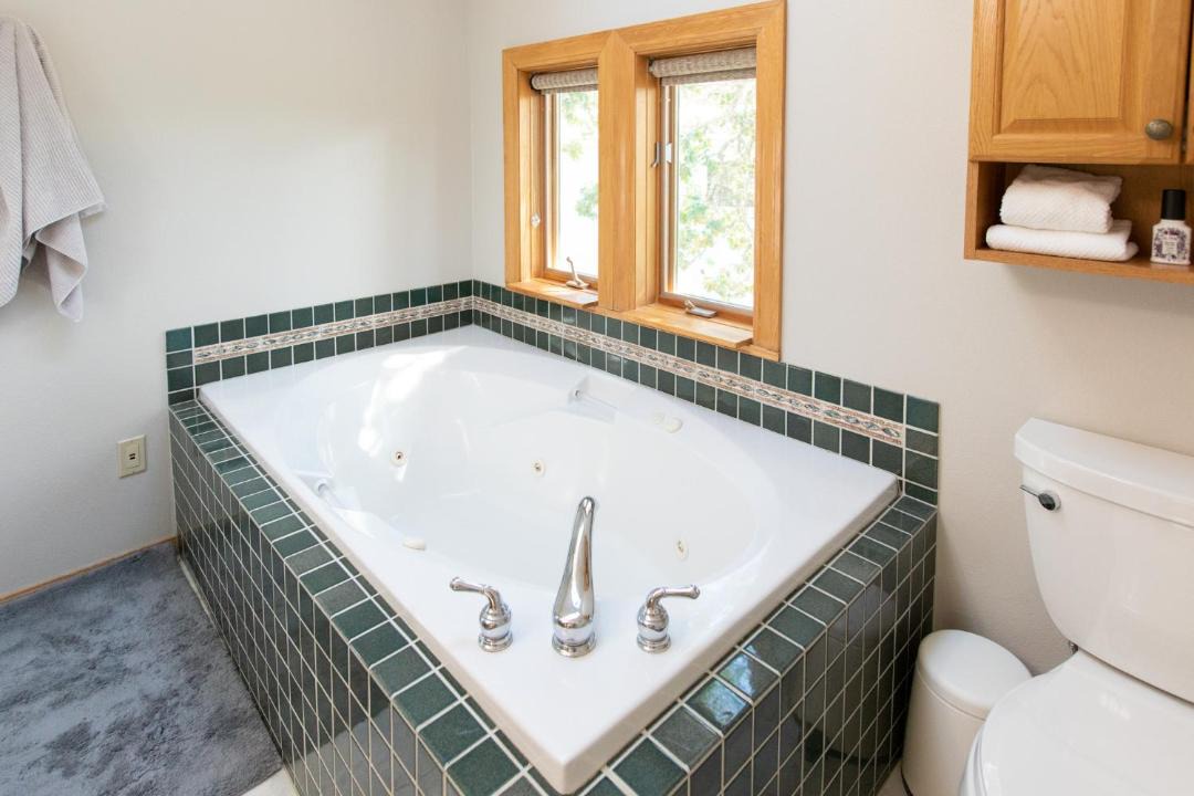 Photo of Bathroom in Lyle