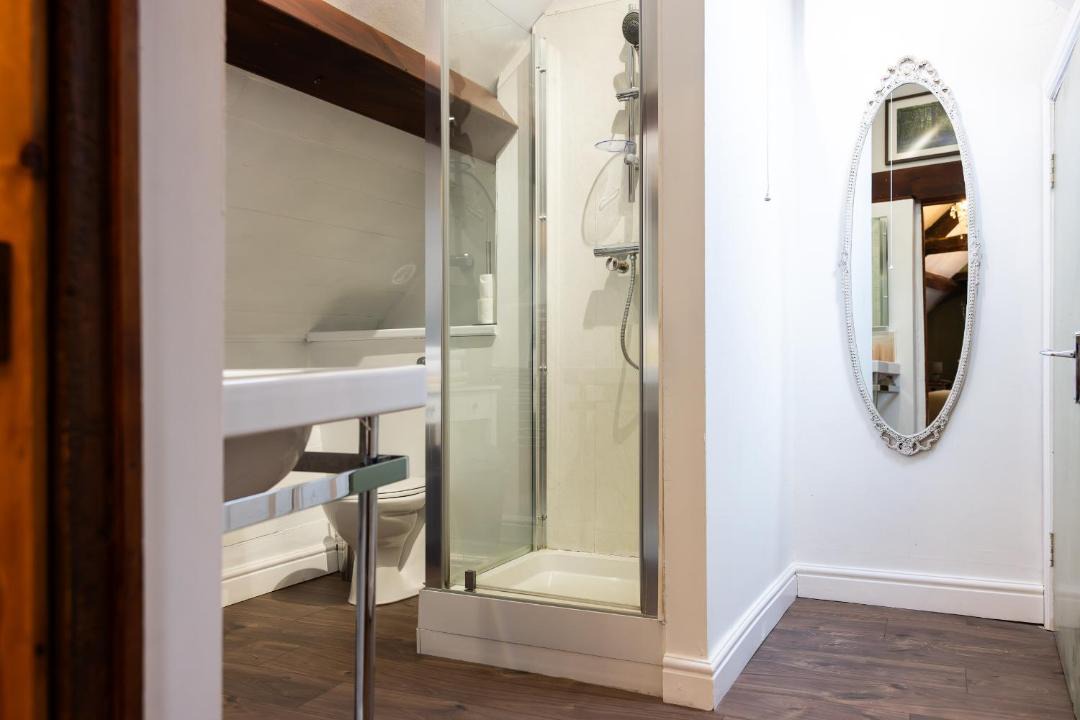 Photo of Bathroom in Chepstow