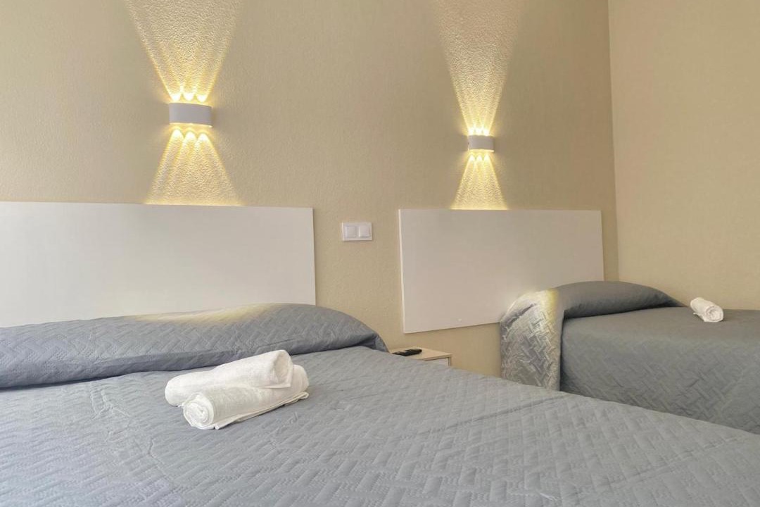 Photo of Bedroom in Saron
