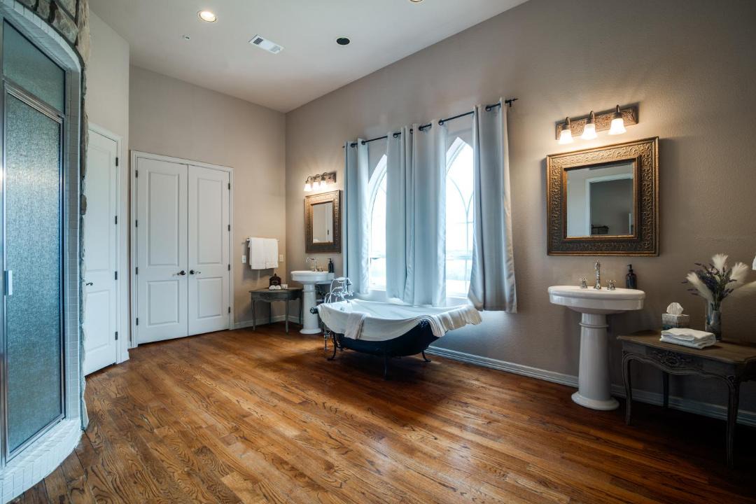 Photo of Bathroom in Rockwall