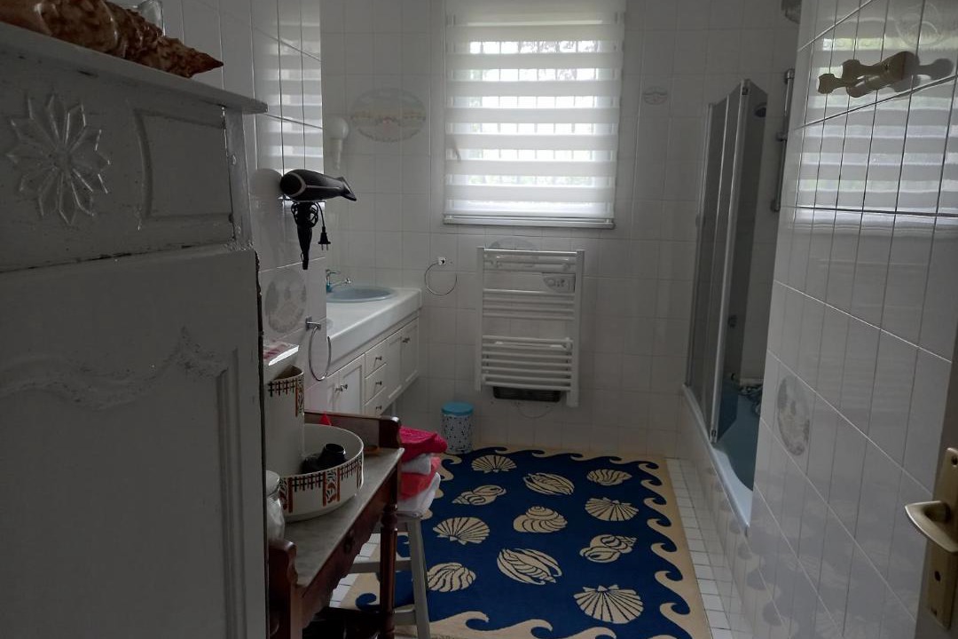 Photo of Bathroom in Mignaloux-Beauvoir