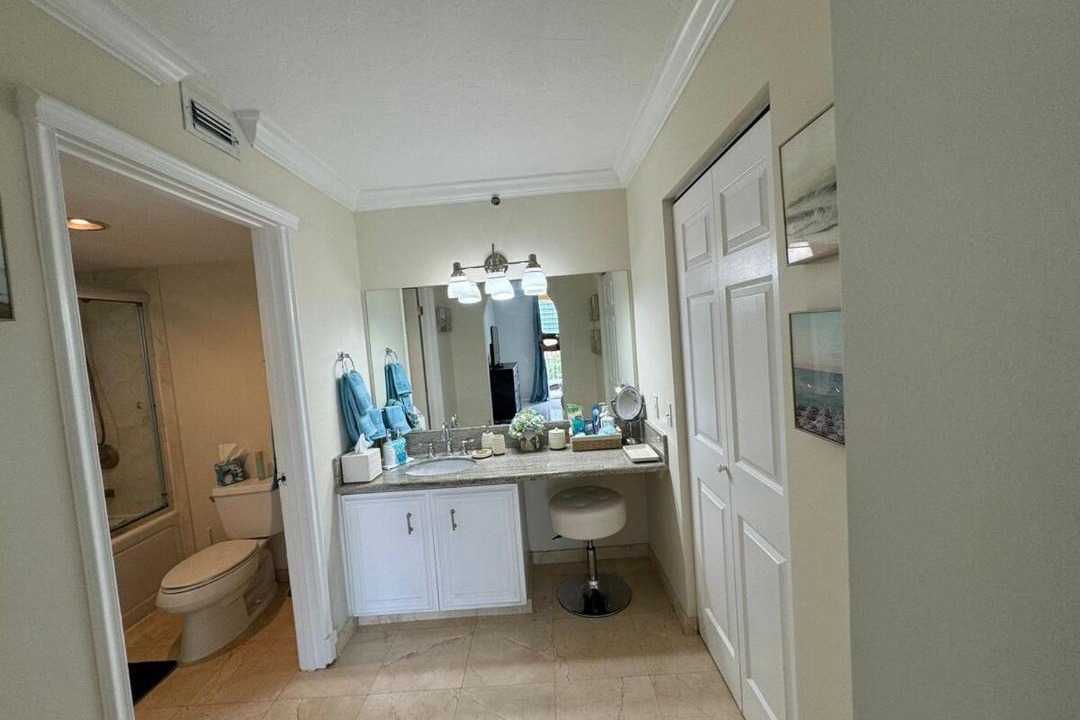 Photo of Bathroom in Aventura