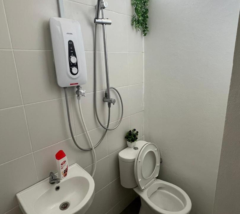 Photo of Bathroom in Kampung Teluk Reba