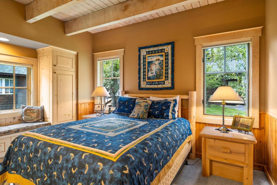 Photo of Bedroom in Camp Sherman