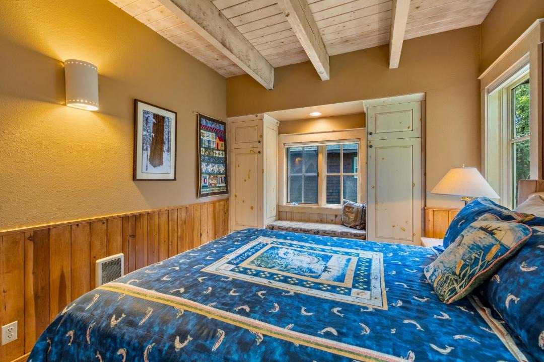 Photo of Bedroom in Camp Sherman