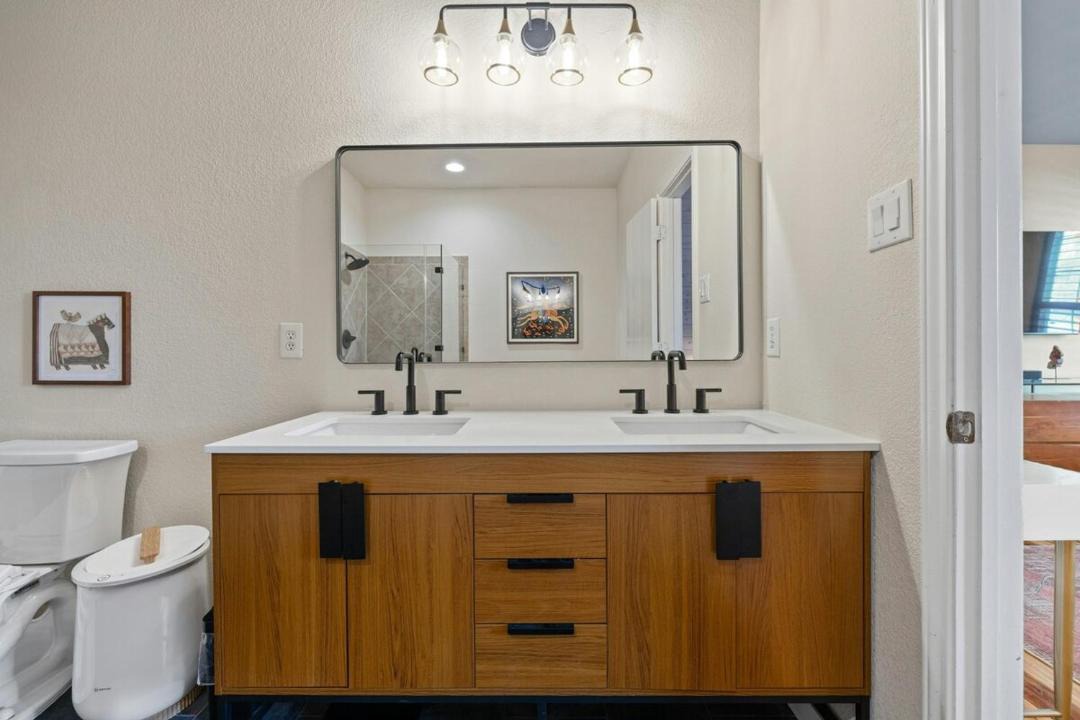 Photo of Bathroom in Leander