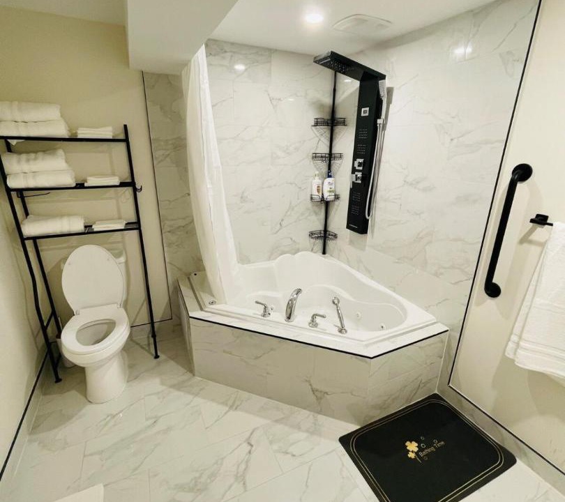 Photo of Bathroom in Thorold