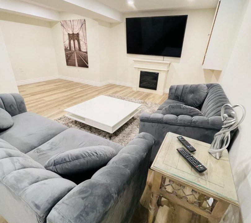 Photo of Livingroom in Thorold
