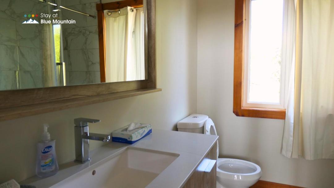 Photo of Bathroom in The Blue Mountains