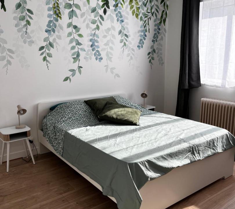 Photo of Bedroom in Sees