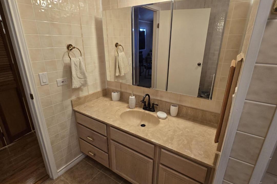 Photo of Bathroom in Canyon Lake