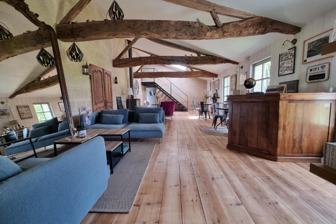 Photo of Others in Asques