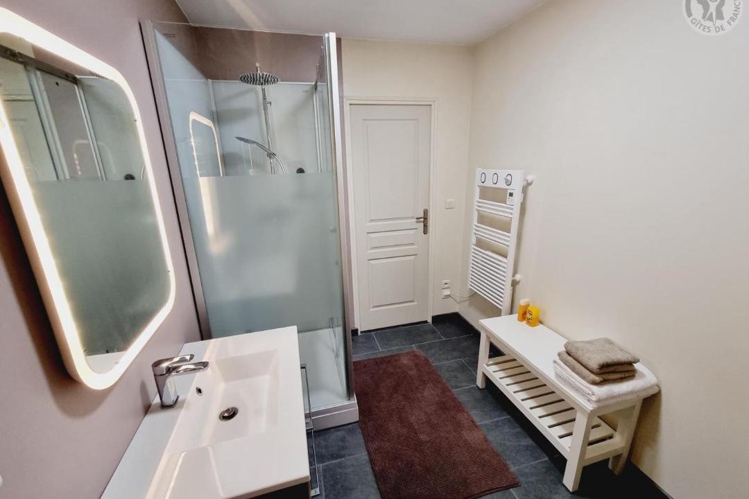 Photo of Bathroom in Somain