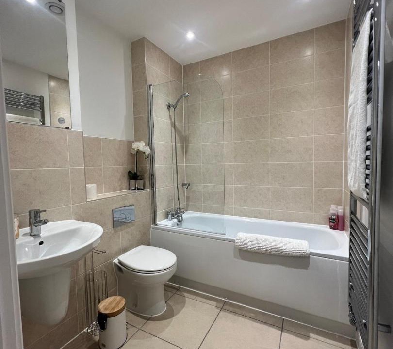 Photo of Bathroom in Horley