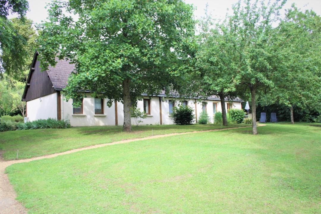 Photo of Others in Asnieres sur Vegre