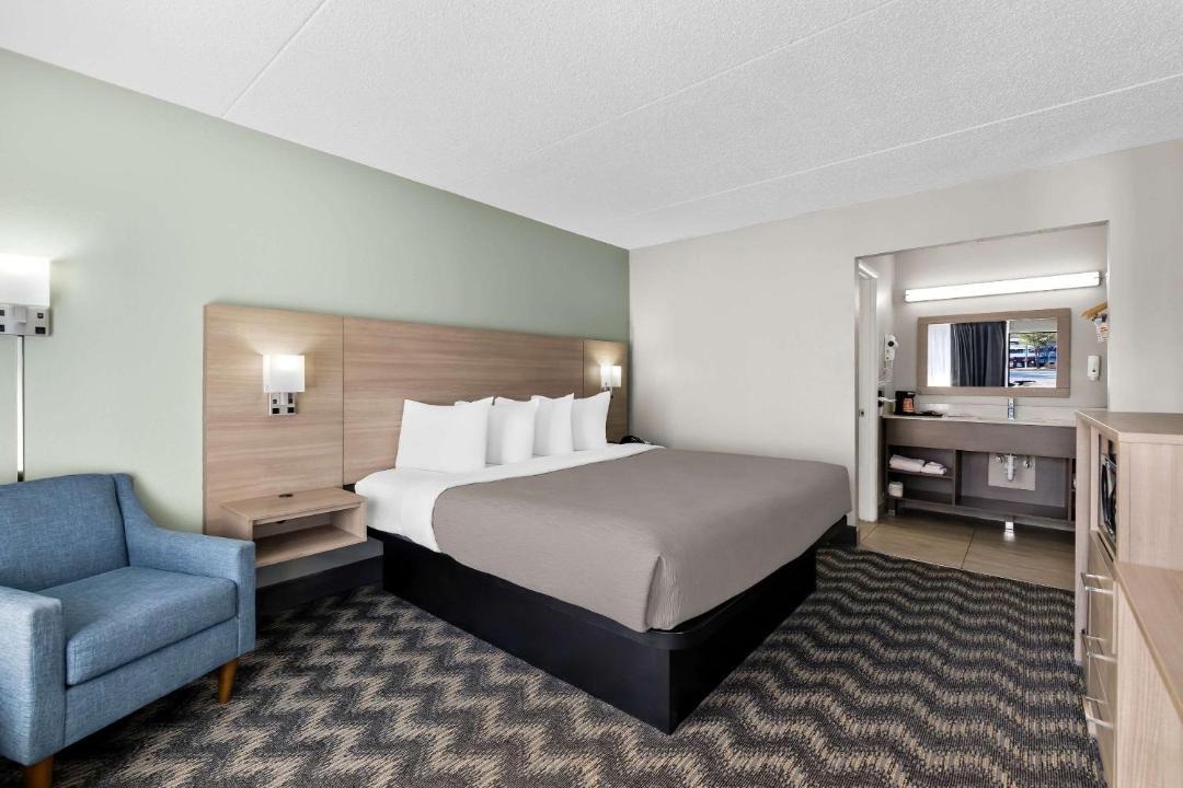 Photo of Bedroom in Pennington Bend