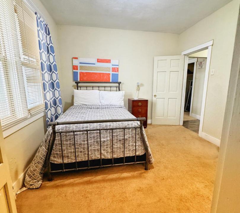 Photo of Bedroom in Munhall
