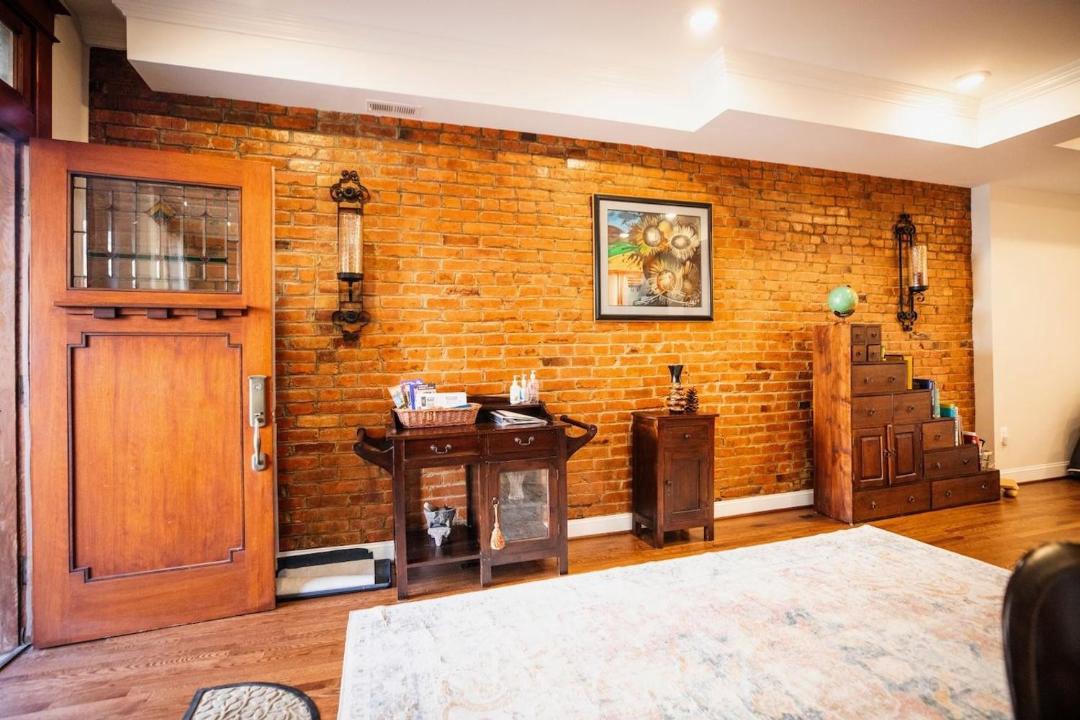 Photo of Others in Bloomingdale