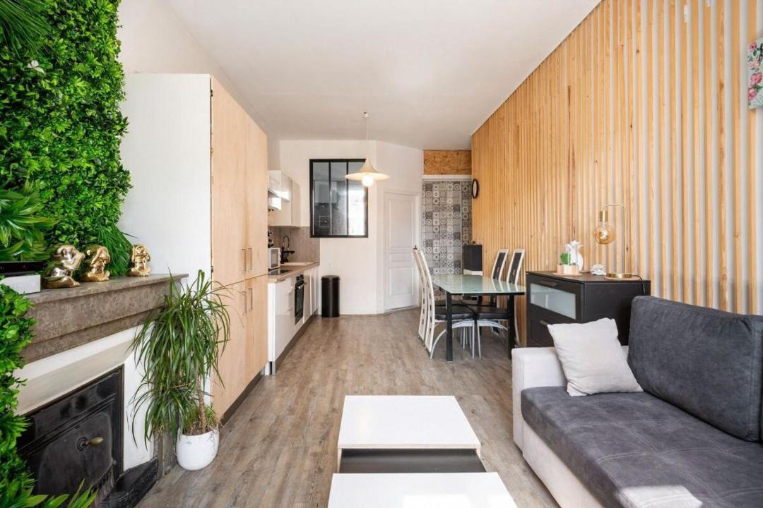 Photo of Others in Moulin a Vent