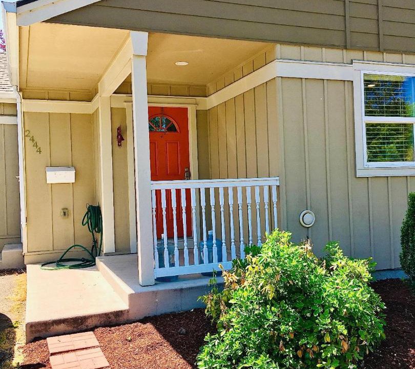 Photo of Others in Amazon