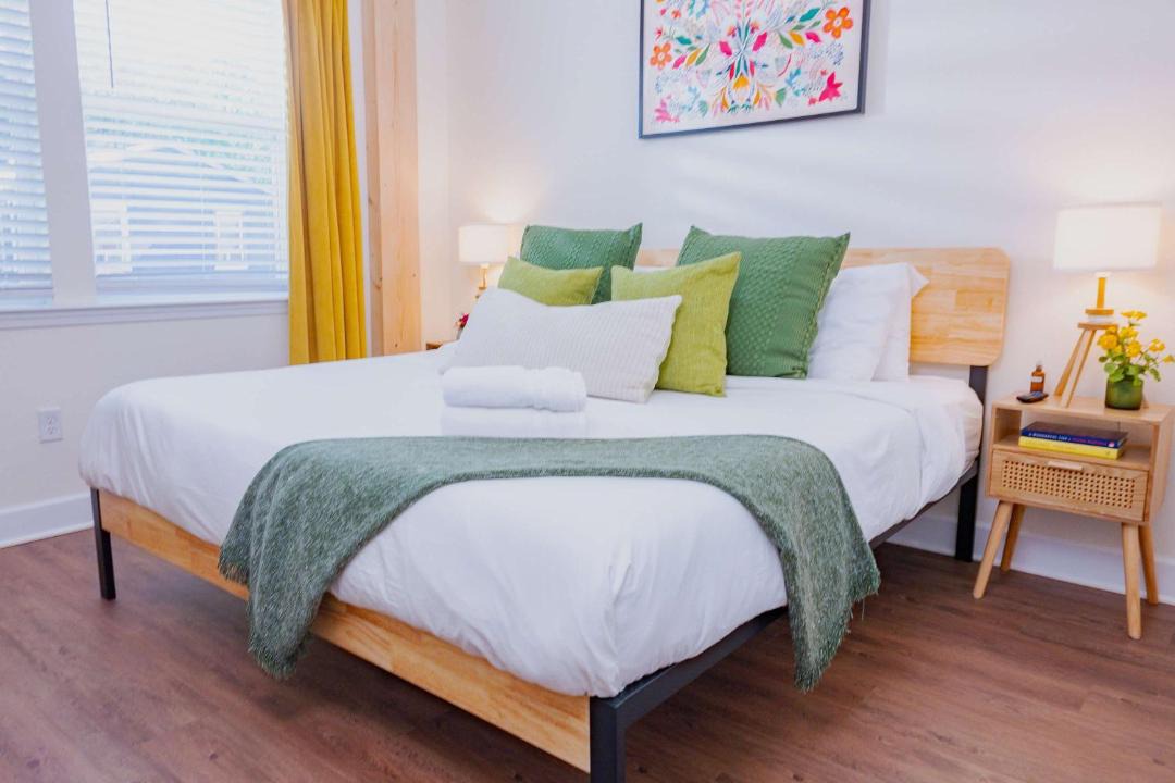 Photo of Bedroom in Pleasant Street
