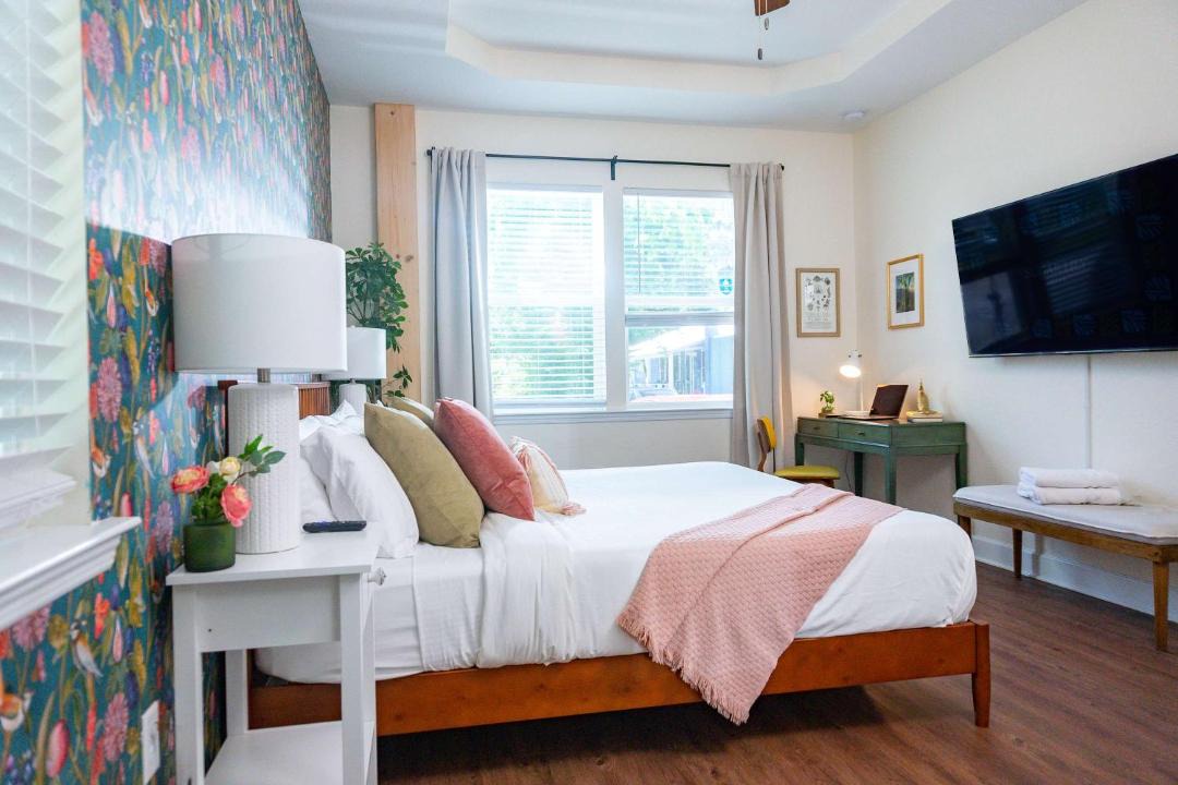 Photo of Bedroom in Pleasant Street