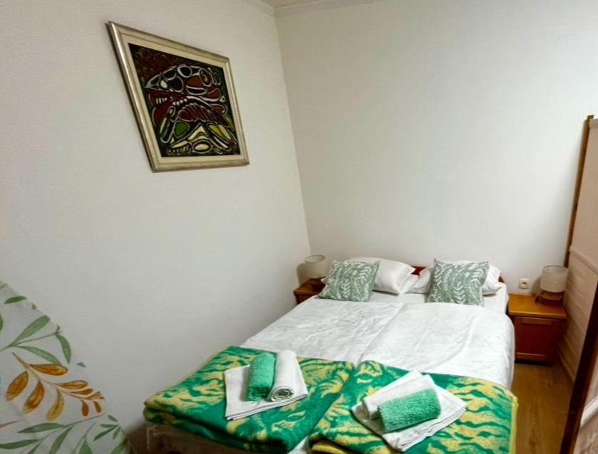 Photo of Bedroom in Cove Parja