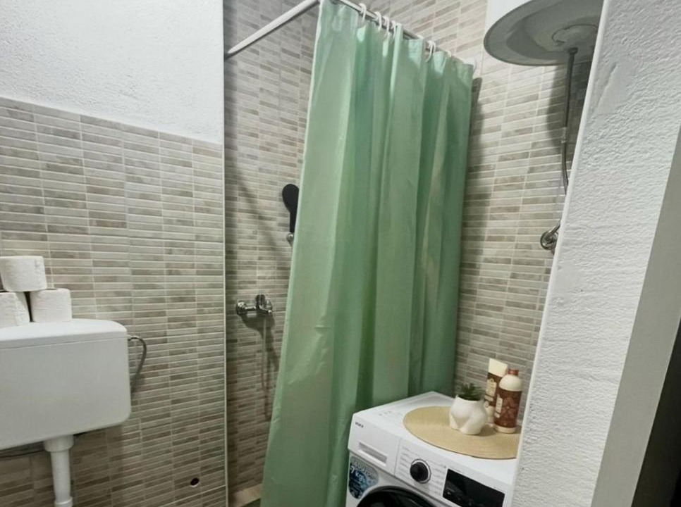 Photo of Bathroom in Cove Parja