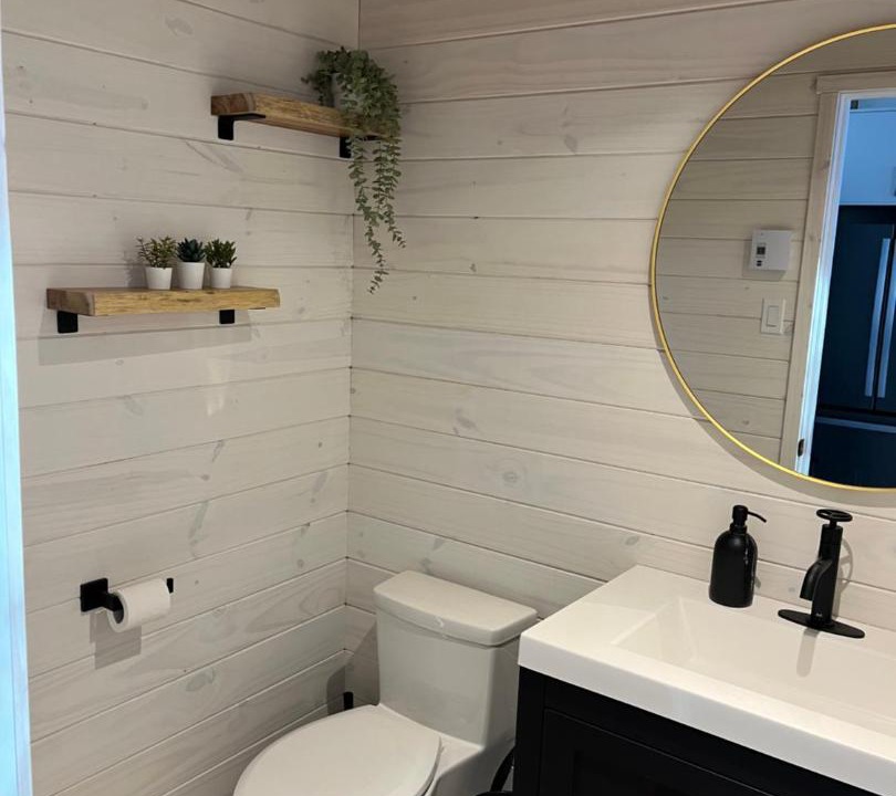 Photo of Bathroom in L'Anse-Saint-Jean