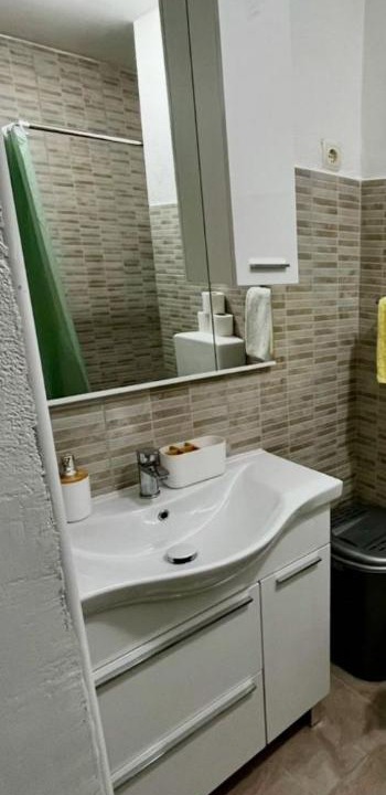 Photo of Bathroom in Cove Parja