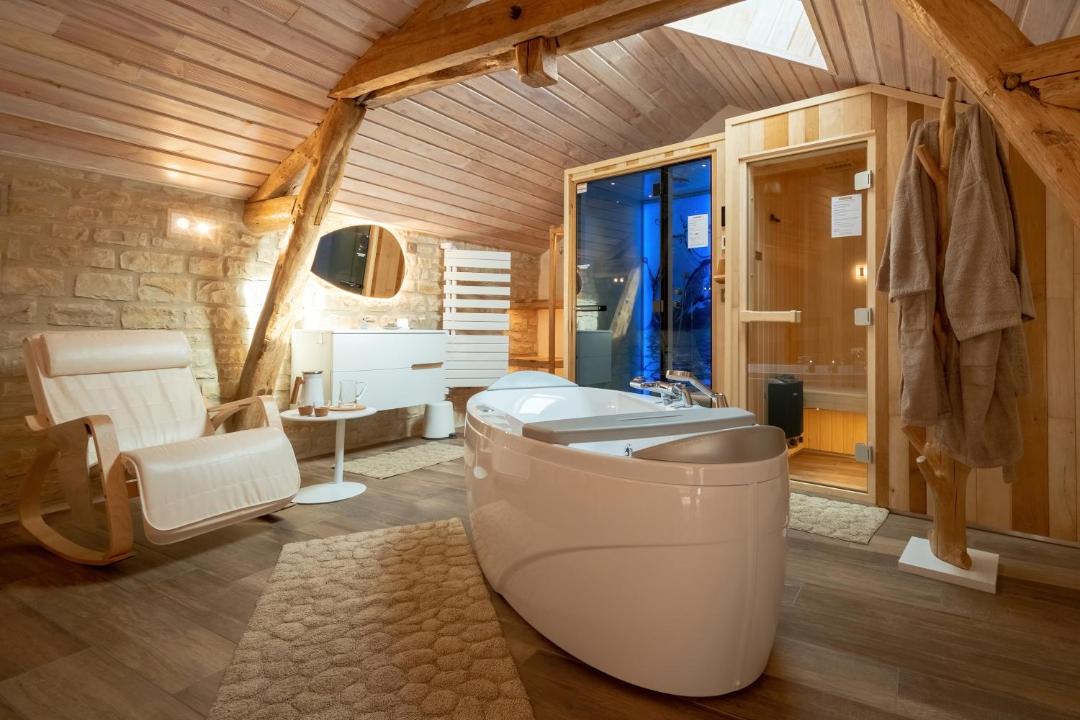 Photo of Bathroom in Colombe-la-Fosse