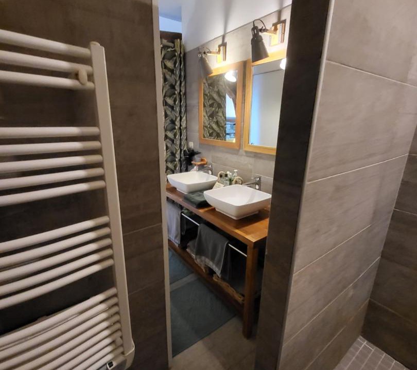 Photo of Bathroom in Ury