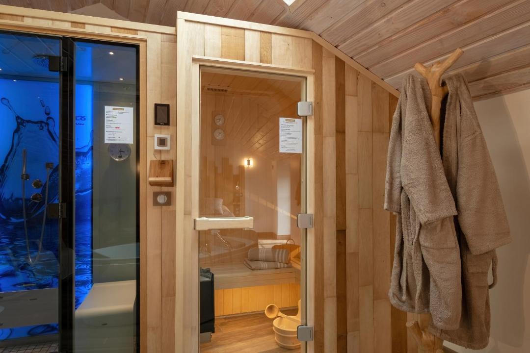 Photo of Bathroom in Colombe-la-Fosse