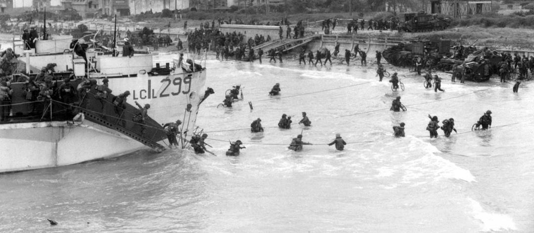 Photo of Human In Picture in Arromanches-les-Bains