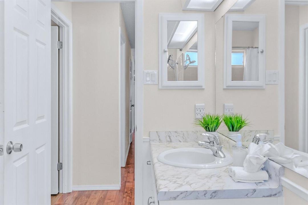 Photo of Bathroom in Woodstone