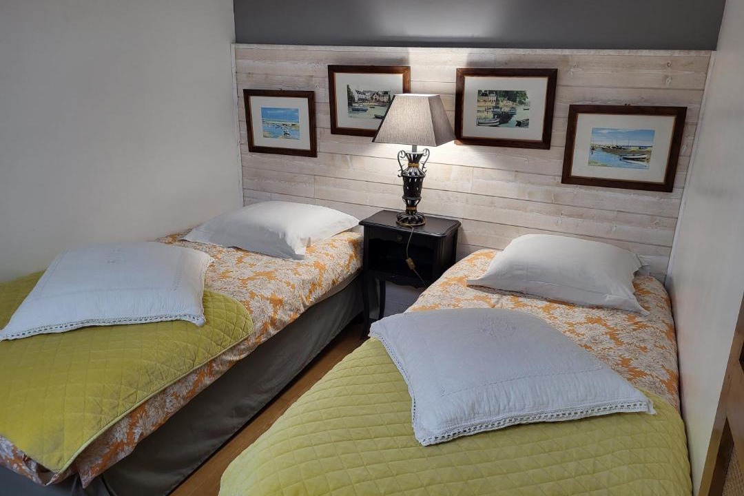 Photo of Bedroom in Ury