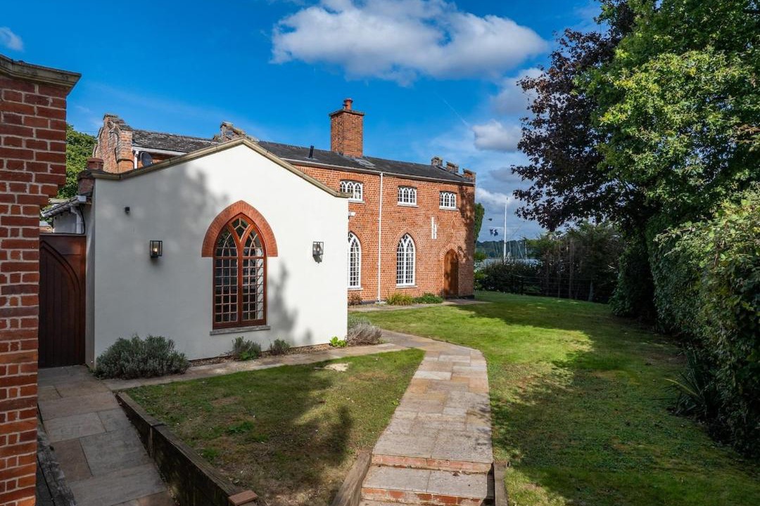 Photo of Others in Woolverstone