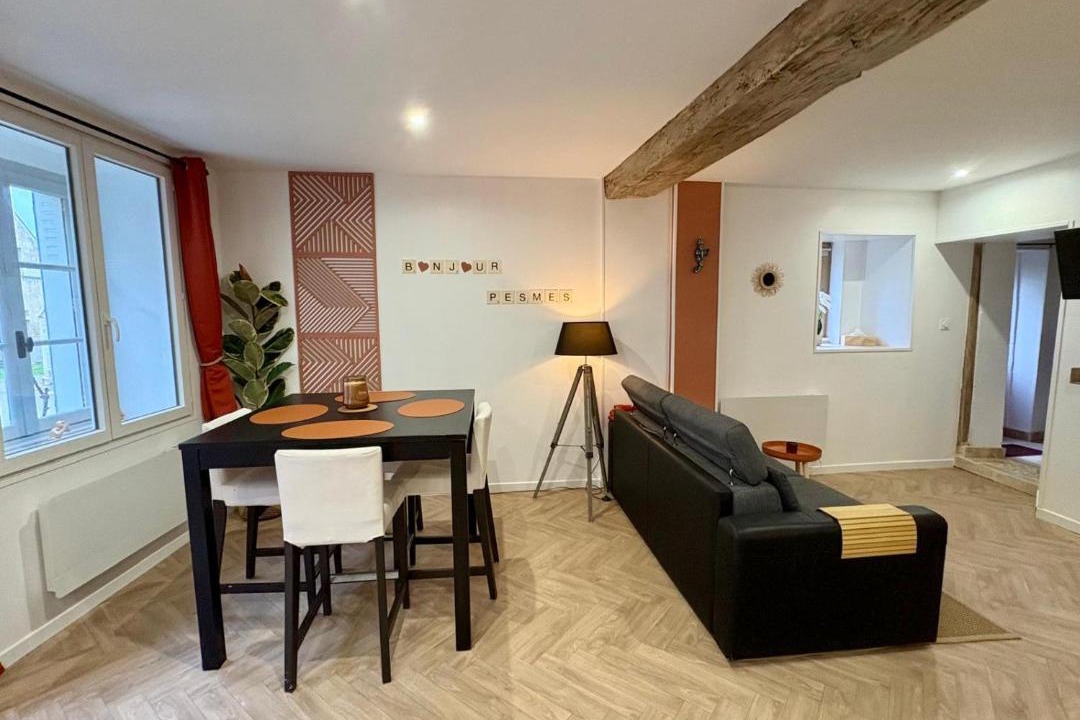 Photo of Others in Pesmes